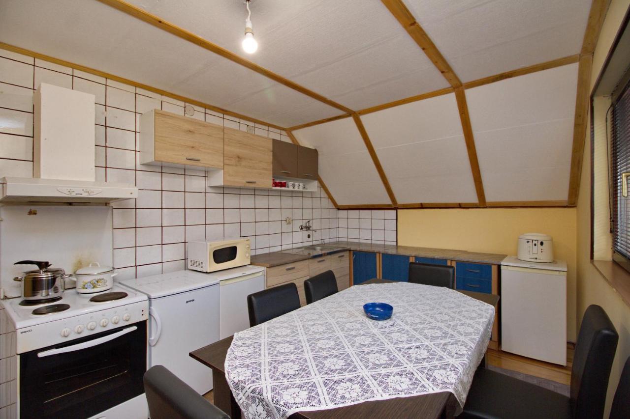 Smestaj Kod Nine I Matije Cajetina  Exterior photo